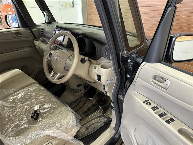 ホンダ Ｎ　ＢＯＸ ６６０ Ｇ Ｌパッケージ H25年 (四国) 99