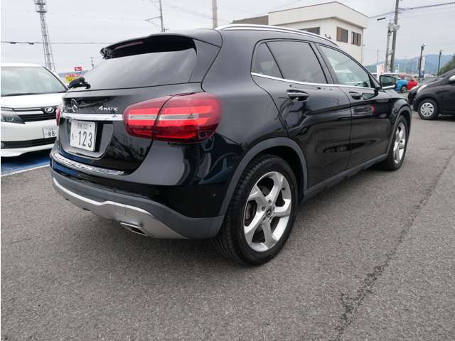 メルセデスベンツ ＧＬＡクラス ＧＬＡ２２０ ４マチック ４ＷＤ R1年 (四国) 99