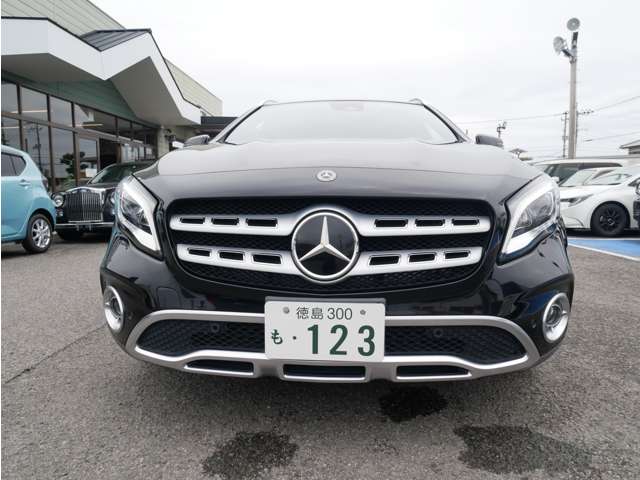 メルセデスベンツ ＧＬＡクラス ＧＬＡ２２０ ４マチック ４ＷＤ R1年 (四国) 99