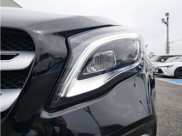 メルセデスベンツ ＧＬＡクラス ＧＬＡ２２０ ４マチック ４ＷＤ R1年 (四国) 99