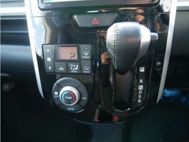 ダイハツ タント ６６０ カスタム ＲＳ H27年 (四国) 99