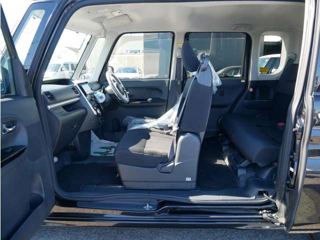 ダイハツ タント ６６０ カスタム ＲＳ H27年 (四国) 99