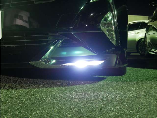 トヨタ プリウス １．８ Ｓ ツーリングセレクション H28年 (四国) 99