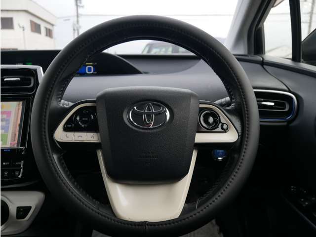 トヨタ プリウス １．８ Ｓ ツーリングセレクション H29年 (四国) 99