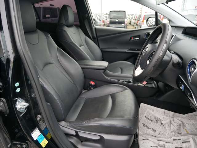 トヨタ プリウス １．８ Ｓ ツーリングセレクション H29年 (四国) 99