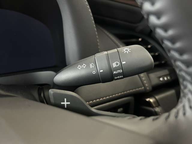 トヨタ アルファード　ハイブリッド ハイブリッド ２．５ Ｚ R8年 () 99