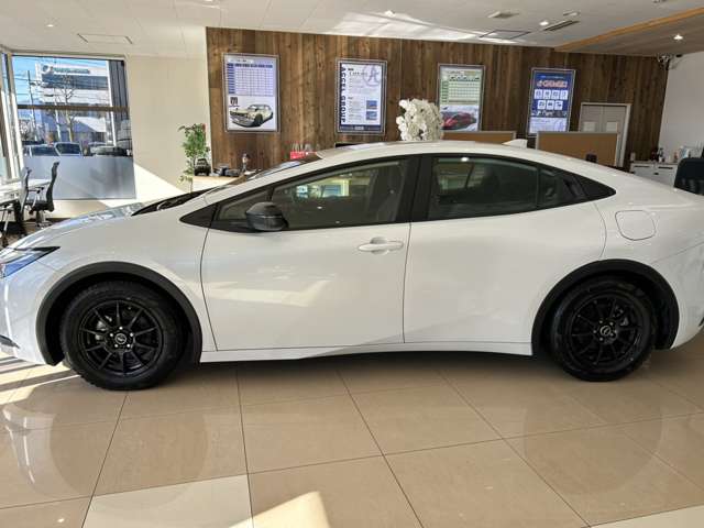 トヨタ プリウス ２．０ Ｇ R5年 () 99