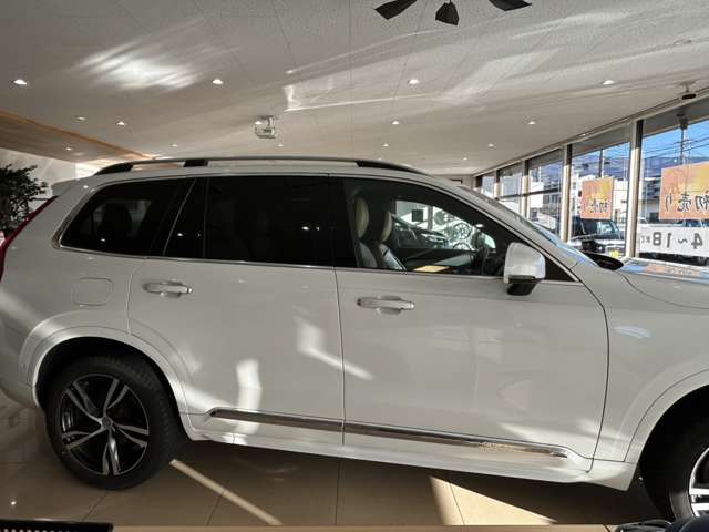 ボルボ ＸＣ９０ Ｔ５ ＡＷＤ モメンタム ４ＷＤ H29年 () 99
