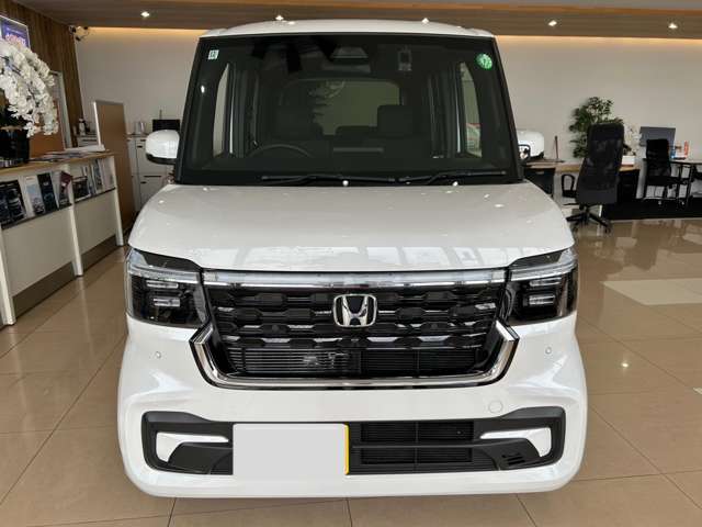 ホンダ Ｎ　ＢＯＸ カスタム ６６０ R6年 () 99