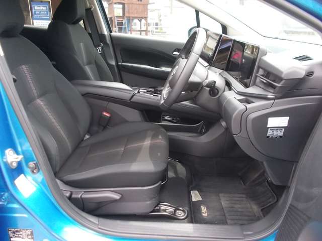 日産 ノート １．２ Ｘ ＦＯＵＲ ４ＷＤ R3年 () 99