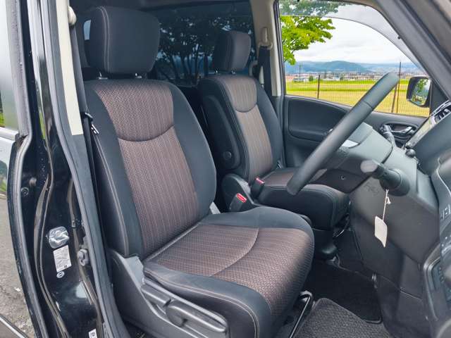 日産 セレナ ２．０ ハイウェイスター Ｖセレクション＋ＳＡＦＥＴＹ Ｓ－ＨＹＢＲＩＤ H28年 () 99