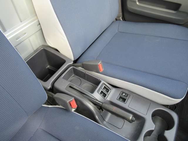 スバル サンバートラック ６６０ ＴＣ スーパーチャージャー 三方開 ４ＷＤ H22年 () 99