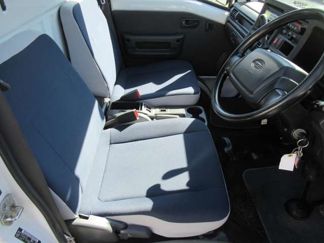 スバル サンバートラック ６６０ ＴＣ スーパーチャージャー 三方開 ４ＷＤ H22年 () 99