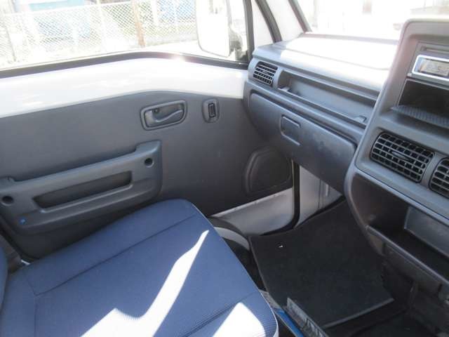 スバル サンバートラック ６６０ ＴＣ スーパーチャージャー 三方開 ４ＷＤ H22年 () 99