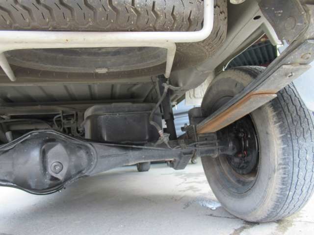 スズキ キャリイトラック ６６０ ＫＣエアコン・パワステ ３方開 ４ＷＤ H23年 () 99