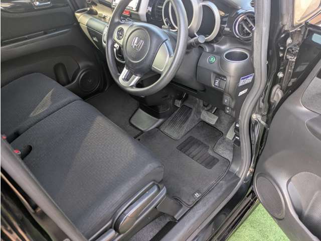 ホンダ Ｎ　ＢＯＸ ６６０ カスタムＧ Ｌパッケージ H28年 (九州・沖縄) 99