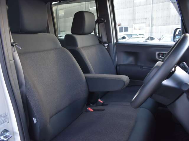 ホンダ Ｎ　ＢＯＸ カスタム ６６０ R5年 (九州・沖縄) 99