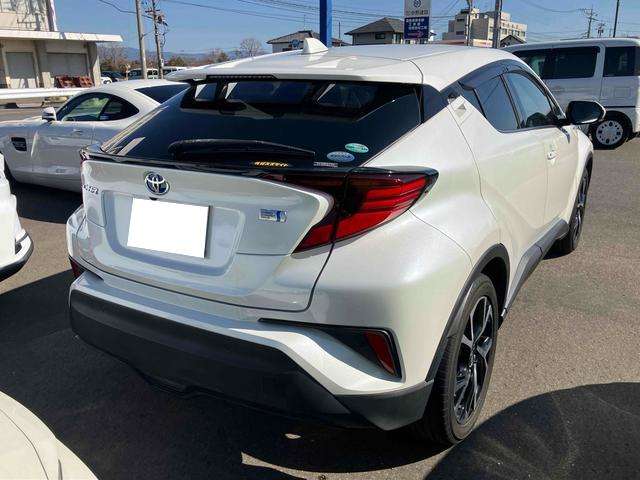 トヨタ Ｃ−ＨＲ ハイブリッド １．８ Ｇ R2年 (九州・沖縄) 99