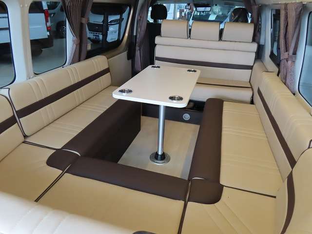 トヨタ ハイエースバン キャンピングカー R5年 (関東) 99