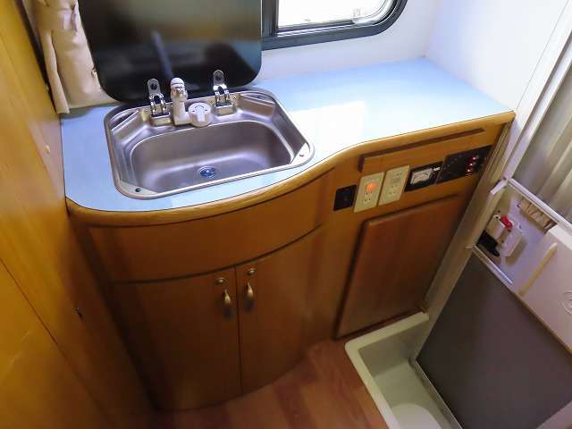 トヨタ カムロード キャンピングカー H20年 (関東) 99