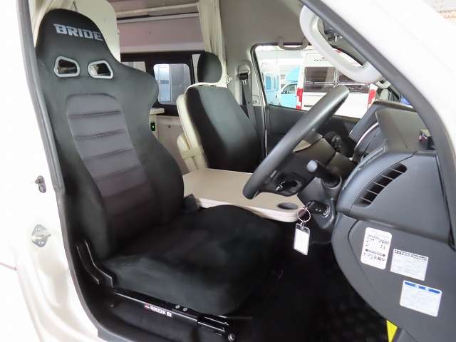トヨタ ハイエースバン キャンピングカー R3年 (関東) 99
