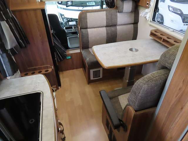 トヨタ カムロード キャンピングカー R4年 (関東) 99
