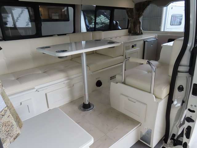 トヨタ ハイエースバン キャンピングカー R2年 (関東) 99
