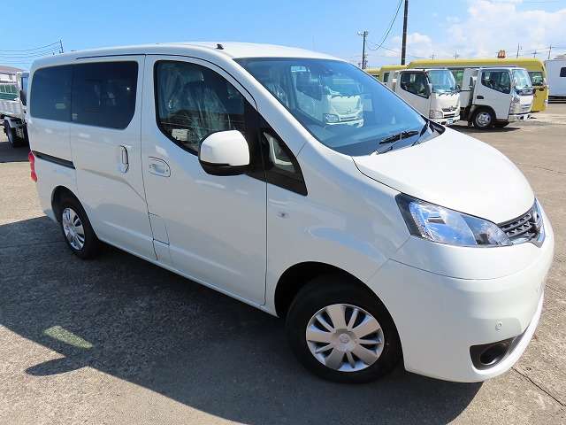 日産 ＮＶ２００バネット １．６ １６Ｘ－２Ｒ R8年 (関東) 99