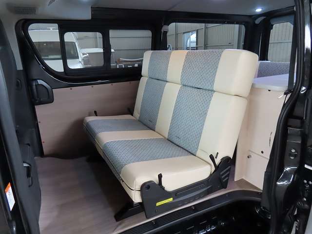 トヨタ ハイエースバン キャンピングカー R3年 (関東) 99