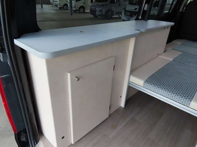 トヨタ ハイエースバン キャンピングカー R3年 (関東) 99