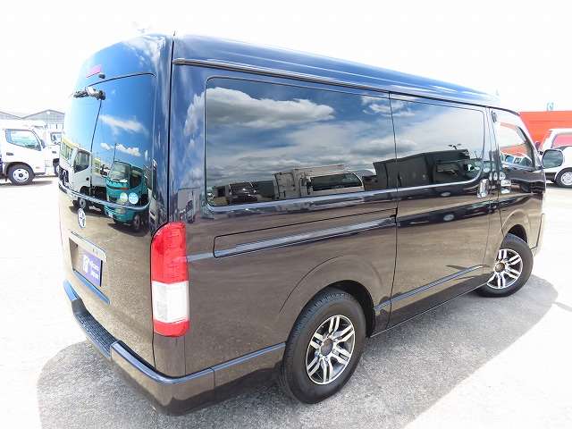 トヨタ ハイエースバン キャンピングカー R1年 (関東) 99