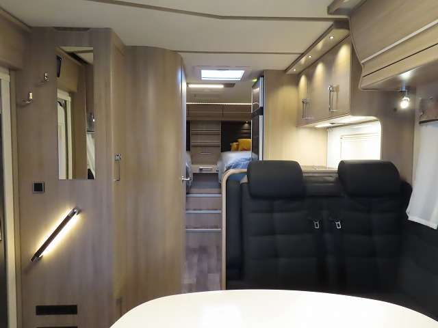 メルセデスベンツ スプリンター キャンピングカー R8年 (関東) 99