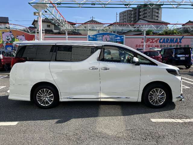 トヨタ アルファード　ハイブリッド ハイブリッド ２．５ ＳＲ Ｃパッケージ Ｅ－ＦＯＵＲ ４ＷＤ R4年 (関東) 99