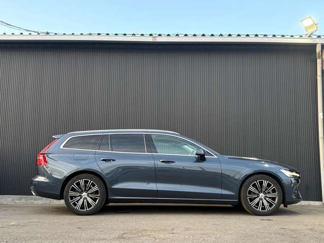 ボルボ Ｖ６０ Ｔ５　インスクリプション R1年 (関東) 99