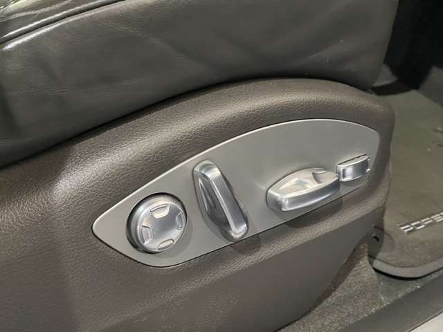 ポルシェ マカン Ｓ ＰＤＫ ４ＷＤ H28年 (関東) 99