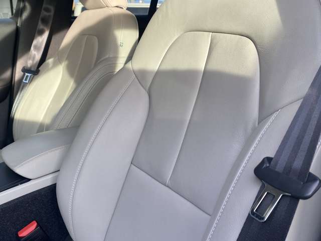 ボルボ ＸＣ４０ Ｂ４ ＡＷＤ インスクリプション ４ＷＤ R3年 (関東) 99