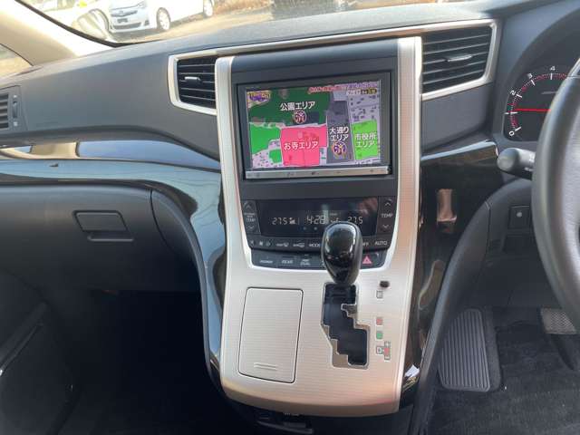 トヨタ ヴェルファイア ２．４Ｚ　ゴールデンアイズ H25年 (関東) 99
