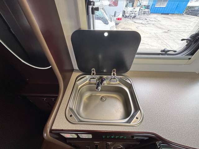 トヨタ カムロード ナッツＲＶ H27年 (関東) 99