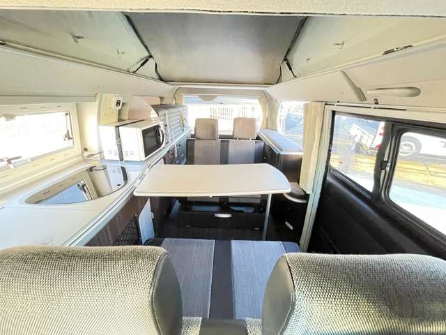 トヨタ ハイエースバン ホワイトハウス R2年 (関東) 99