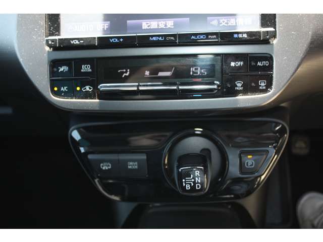 トヨタ プリウスＰＨＶ １．８ Ｓ ＧＲ スポーツ R1年 (関東) 99