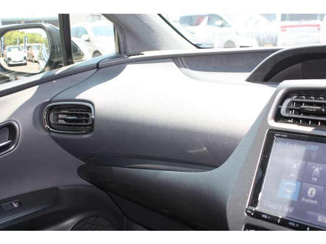 トヨタ プリウスＰＨＶ １．８ Ｓ ＧＲ スポーツ R1年 (関東) 99