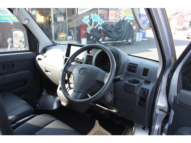 ダイハツ ハイゼットカーゴ ６６０ デラックス ハイルーフ ４ＷＤ H27年 (関東) 99