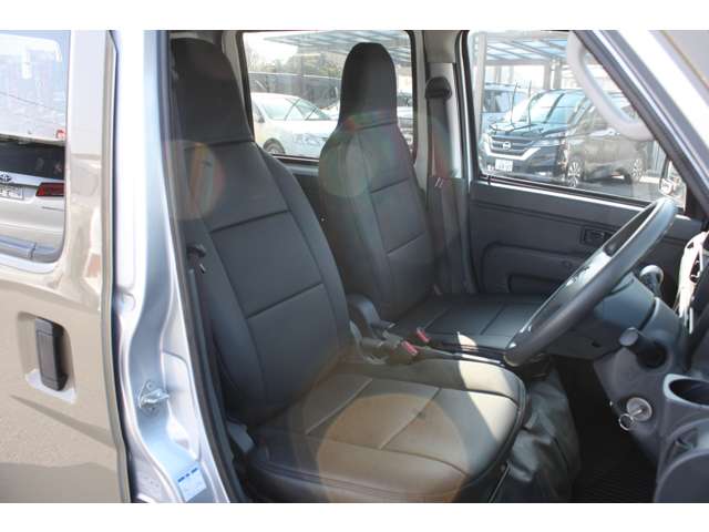 ダイハツ ハイゼットカーゴ ６６０ デラックス ハイルーフ ４ＷＤ H27年 (関東) 99