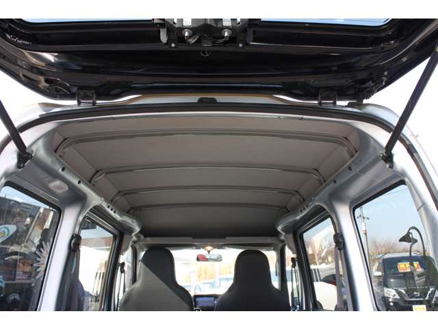 ダイハツ ハイゼットカーゴ ６６０ デラックス ハイルーフ ４ＷＤ H27年 (関東) 99