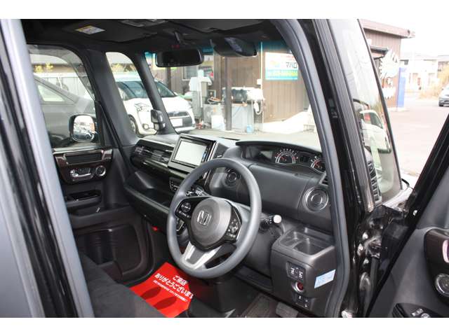 ホンダ Ｎ　ＢＯＸ カスタム ６６０ Ｇ Ｌ ホンダセンシング R1年 (関東) 99
