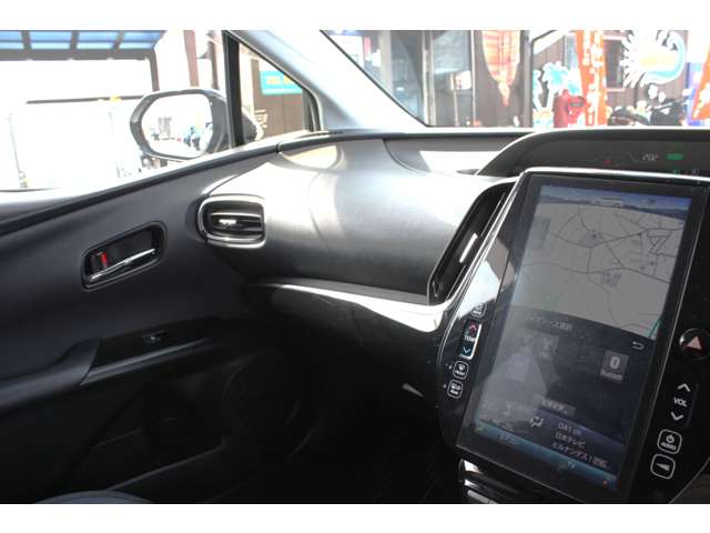 トヨタ プリウスＰＨＶ １．８ Ａ ユーティリティ プラス H30年 (関東) 99
