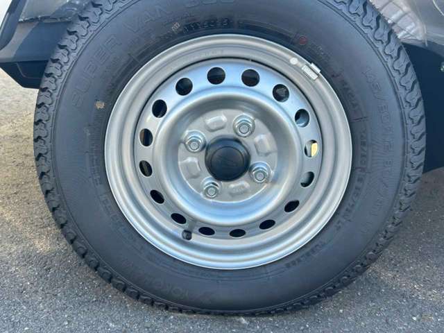 ダイハツ ハイゼットトラック ６６０ ハイルーフ ３方開 ４ＷＤ R7年 (関東) 99