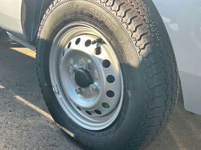 ダイハツ ハイゼットトラック ６６０ ハイルーフ ３方開 ４ＷＤ R7年 (関東) 99