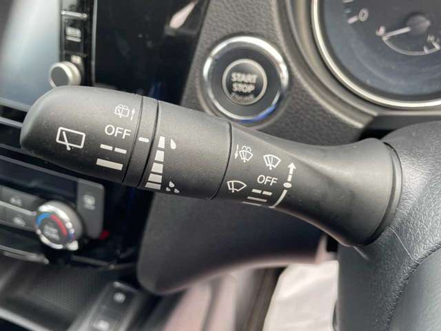 日産 エクストレイル ２．０ ２０ＸＩ ２列車 ４ＷＤ H30年 (関東) 99