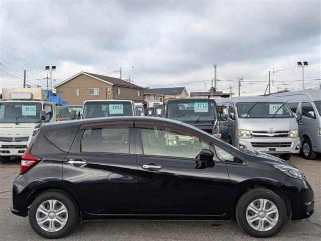日産 ノート １．２ Ｘ H30年 (関東) 99